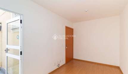 Apartamento com 2 quartos para alugar na SETE MIL E OITO, 280, Restinga, Porto Alegre, 46 m2 por R$ 1.100