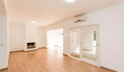 Casa em condomínio fechado com 3 quartos para alugar na Avenida Coronel Marcos, 483, Tristeza, Porto Alegre, 191 m2 por R$ 5.900