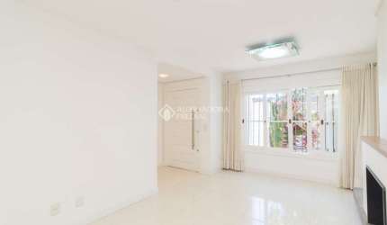 Casa em condomínio fechado com 4 quartos para alugar na Rua Adão Pinheiro da Silva, 525, Ipanema, Porto Alegre, 290 m2 por R$ 7.000