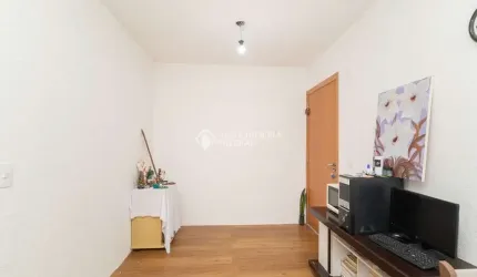 Apartamento com 2 quartos para alugar na Sete Mil e Oito, 300, Restinga, Porto Alegre, 52 m2 por R$ 1.100