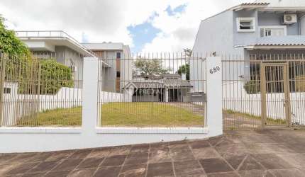 Casa em condomínio fechado com 2 quartos para alugar na Rua Claudio da Silva Pinto, 680, Espírito Santo, Porto Alegre, 145 m2 por R$ 2.800