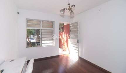 Casa em condomínio fechado com 3 quartos para alugar na Avenida Mariland, 1203, Auxiliadora, Porto Alegre, 270 m2 por R$ 4.200