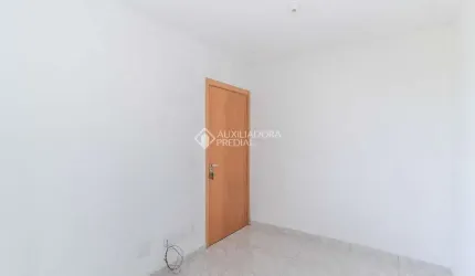 Apartamento com 2 quartos para alugar na Sete Mil e Oito, 350, Restinga, Porto Alegre, 50 m2 por R$ 1.600