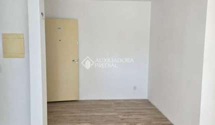 Apartamento com 2 quartos para alugar na Avenida Juca Batista, 250, Cavalhada, Porto Alegre, 46 m2 por R$ 1.500