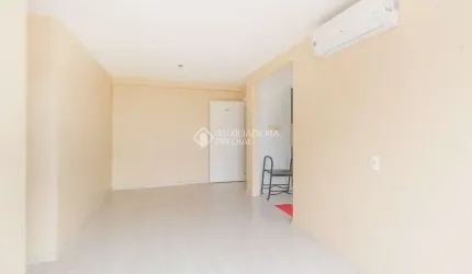 Apartamento com 2 quartos para alugar na Rua Waldemar Pinheiro Cantergi, 80, Sarandi, Porto Alegre, 70 m2 por R$ 2.500
