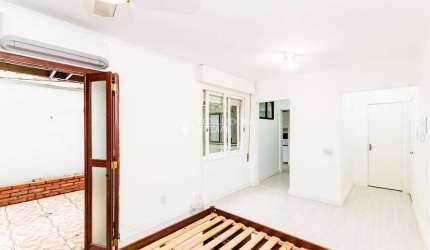Kitnet / Stúdio para alugar na Rua Joaquim Nabuco, 357, Cidade Baixa, Porto Alegre, 33 m2 por R$ 1.500