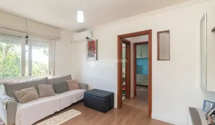 Apartamento com 2 quartos para alugar na Rua Antônio Ribeiro, 166, Santo Antônio, Porto Alegre, 59 m2 por R$ 2.200