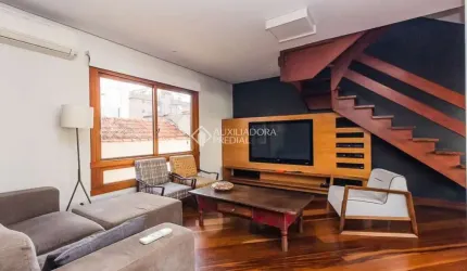 Cobertura com 2 quartos para alugar na Rua Ramiro Barcelos, 1740, Floresta, Porto Alegre, 200 m2 por R$ 7.500
