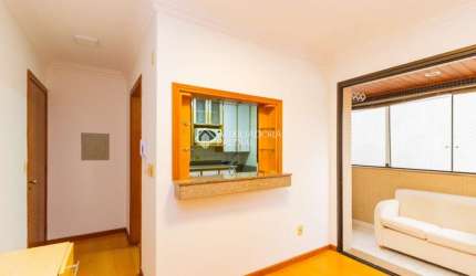Apartamento com 1 quarto para alugar na Avenida Assis Brasil, 1086, Passo da Areia, Porto Alegre, 44 m2 por R$ 1.800