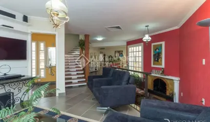 Casa em condomínio fechado com 4 quartos para alugar na Rua Paulo Derly Strehl, 30, Espírito Santo, Porto Alegre, 285 m2 por R$ 17.000