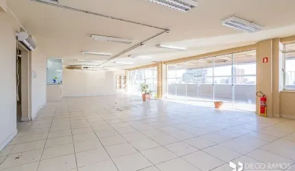 Sala comercial para alugar na Rua General Câmara, 156, Centro Histórico, Porto Alegre, 381 m2 por R$ 6.481