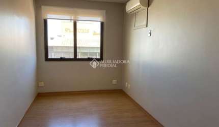 Sala comercial para alugar na Avenida Borges de Medeiros, 2105, Praia de Belas, Porto Alegre, 37 m2 por R$ 1.500