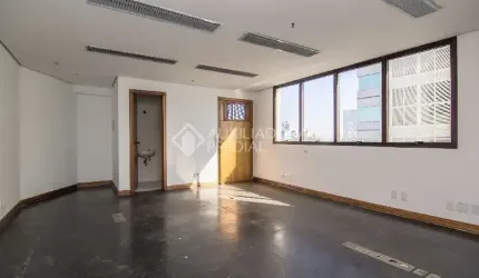 Sala comercial para alugar na Avenida Carlos Gomes, 328, Boa Vista, Porto Alegre, 37 m2 por R$ 2.251