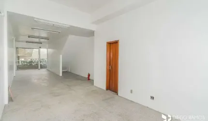 Ponto comercial para alugar na Avenida Protásio Alves, 2671, Petrópolis, Porto Alegre, 65 m2 por R$ 2.800