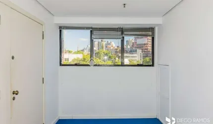 Sala comercial para alugar na Avenida Carlos Gomes, 403, Auxiliadora, Porto Alegre, 42 m2 por R$ 1.700