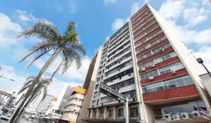Sala comercial para alugar na Avenida Júlio de Castilhos, 440, Centro Histórico, Porto Alegre, 47 m2 por R$ 695