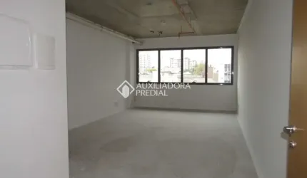Sala comercial para alugar na Avenida Assis Brasil, 2827, Passo da Areia, Porto Alegre, 78 m2 por R$ 5.000