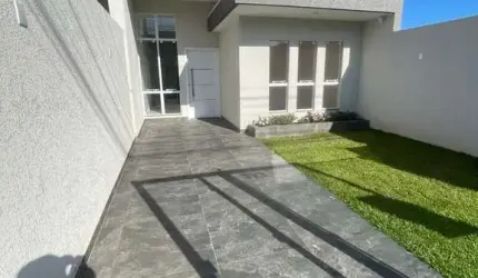 Casa com 3 quartos à venda na Rua Buenos Aires, 387, Eucaliptos, Fazenda Rio Grande por R$ 700.000