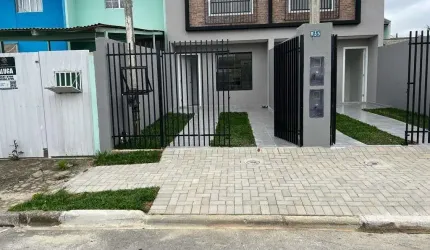 Casa com 3 quartos à venda na Rua Francisco Strobach Filho, 108, Tatuquara, Curitiba por R$ 370.000