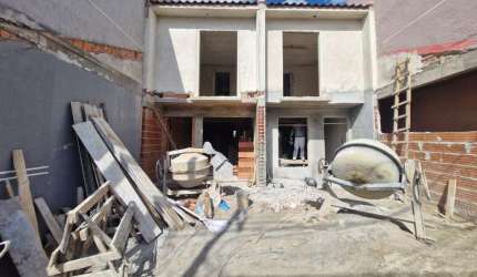 Casa com 2 quartos à venda na Rua Lydia Girardi Bertholdi, 437, Campo de Santana, Curitiba por R$ 350.000