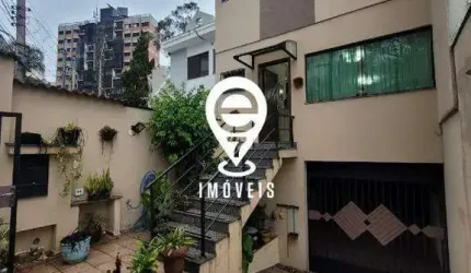 Sobrado 3 dorm, 5 vagas, 4 banheiros próximo ao Plaza sul