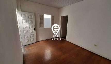 Casa com 1 dormitório