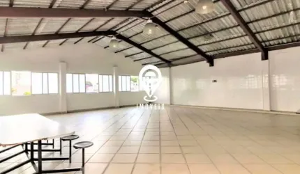 EXCELENTE GALPÃO/ DEPÓSTO DE 3.500M COM 20 SALAS PRÓXIMO AO METRÔ SÃO JUDAS.