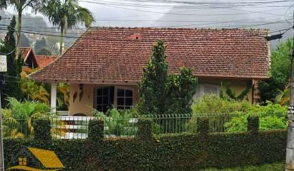 Vendo casa de alto padrão no Cônego, com 6 quartos