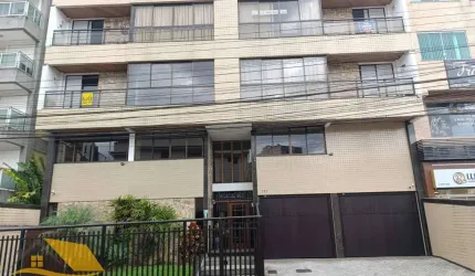 Vendo Amplo Apartamento no Centro de Nova Friburgo