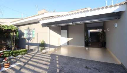 Casa com 3 quartos  à venda, 150.00 m2 por R$610000.00  - Jardim Neman Sahyun - Londrina/PR