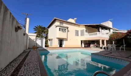 Casa à venda no bairro Vilas do Atlantico em Lauro de Freitas/BA