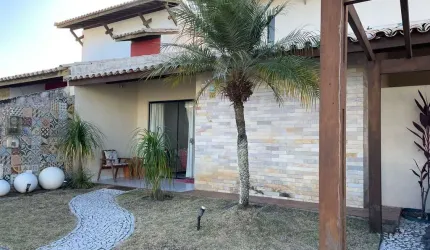 Casa nascente à venda no Condomínio Vivendas do Atlântico