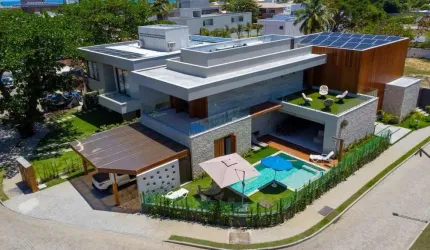 Casa à venda no bairro Guarajuba (Monte Gordo) em Camaçari/BA
