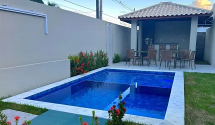 Casa à venda no bairro Malícia (Abrantes) em Camaçari/BA