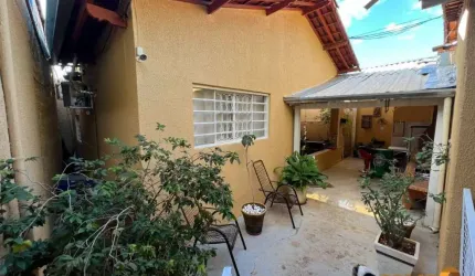 Casa com 4 quartos à venda na Rua Flemington, 10, Jardim América, Goiânia por R$ 610.000