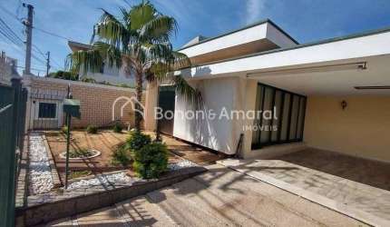 Casa com 3 Quartos e 4 banheiros à Venda 261 m² por R$ 1.596.000
