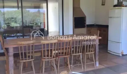 Lindo sobrado estilo rústico à venda com 236m² de construção