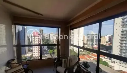 Apartamento com 3 Quartos e 2 banheiros à Venda, 96 m² por R$ 800.000