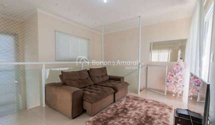 Linda casa com 235m² à venda em Valinhos