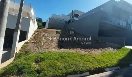Vende-se ótimo terreno em Condomínio fechado em Valinhos