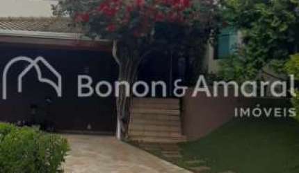 &amp;#34;Exclusiva Casa com 4 Dormitórios, Área Gourmet e Piscina em Condomínio Fechado em Valinhos&amp;#34;
