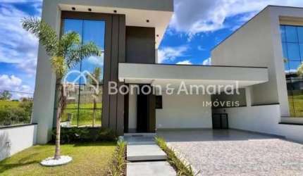**Excelente Casa Térrea à Venda no Residencial Mont Alcino - Valinhos/SP**
