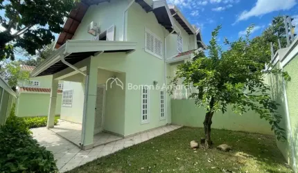 &amp;#34;Espaçosa Casa Sobrado com Lazer Completo e Localização Privilegiada&amp;#34;