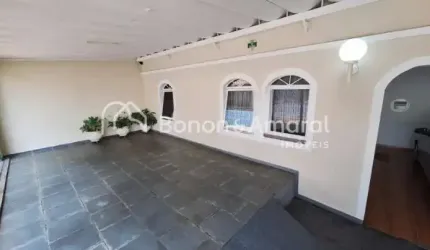 Casa à venda no Parque Taquaral com 4 quartos e 2 banheiros