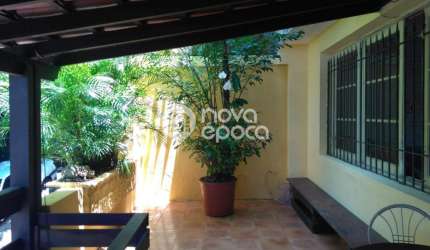 Casa com 6 quartos à venda na Rua Emílio Berla, Copacabana, Rio de Janeiro, 150 m2 por R$ 1.850.000