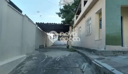 Casa com 3 quartos à venda na Rua Turiuva, Del Castilho, Rio de Janeiro, 223 m2 por R$ 890.000