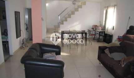 Casa em condomínio fechado com 6 quartos à venda na Rua Sousa Cruz, Andaraí, Rio de Janeiro, 224 m2 por R$ 580.000