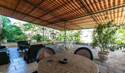 Casa com 5 quartos à venda na Rua Othon Bezerra de Melo, Jardim Botânico, Rio de Janeiro, 1386 m2 por R$ 3.600.000