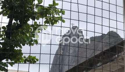 Casa em condomínio fechado com 8 quartos à venda na Rua Real Grandeza, Botafogo, Rio de Janeiro, 260 m2 por R$ 2.700.000