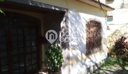 Casa com 3 quartos à venda na Rua Acapu, Marechal Hermes, Rio de Janeiro, 72 m2 por R$ 750.000